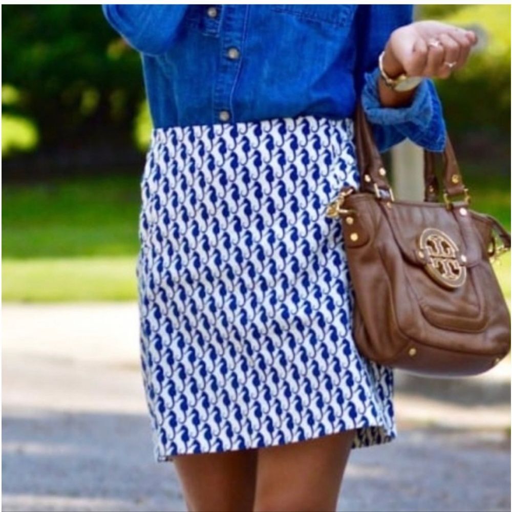 J. Crew Blue & White Seahorse Print Pencil Skirt Size 00 Women's